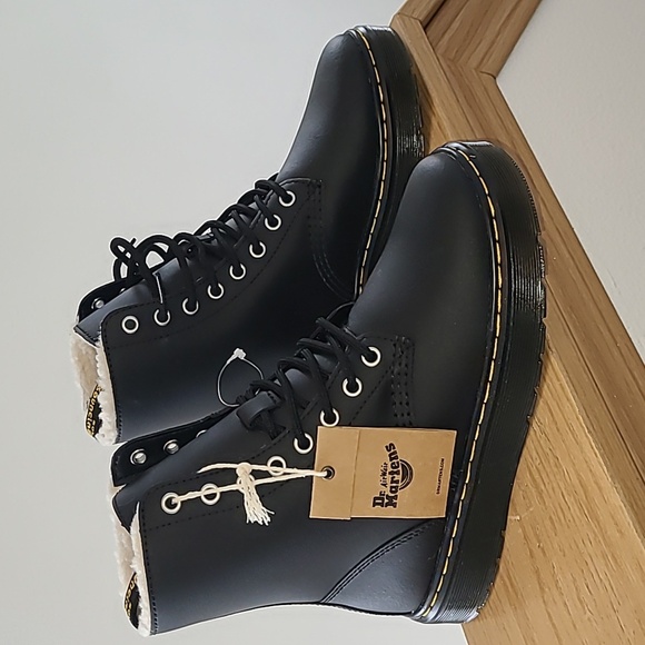 Doc Martens Sherpa Lined Boots - Picture 1 of 7